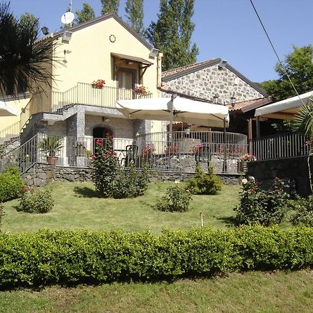 Ai Vecchi Crateri Pension SantʼAlfio Buitenkant foto