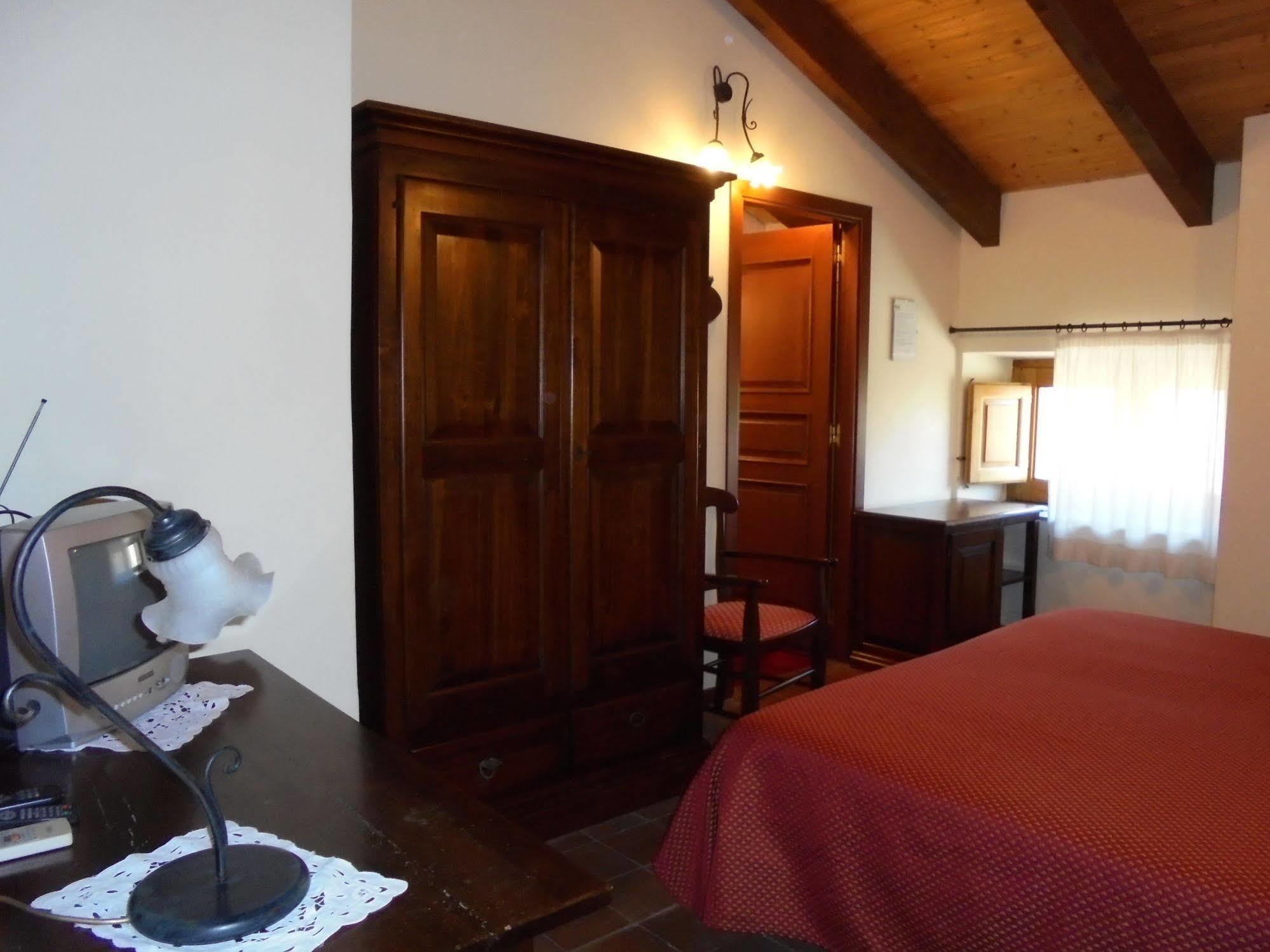 Ai Vecchi Crateri Pension SantʼAlfio Buitenkant foto
