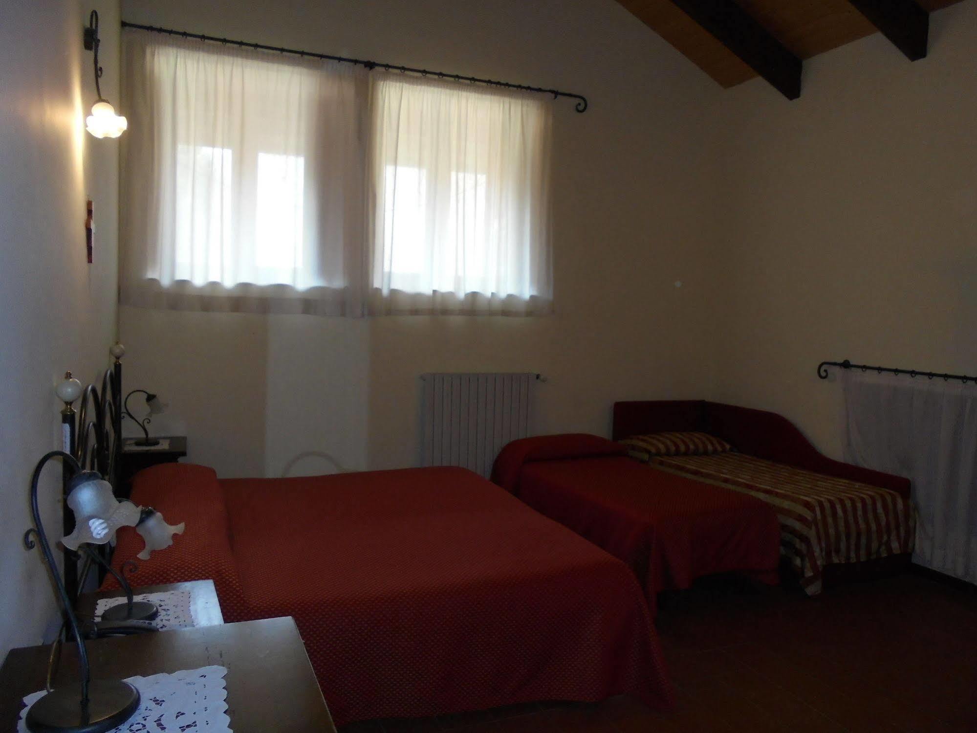 Ai Vecchi Crateri Pension SantʼAlfio Buitenkant foto